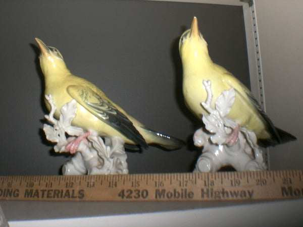 Pair of Yellow Porcelain Orioles Bird Figurines by Karl Ens