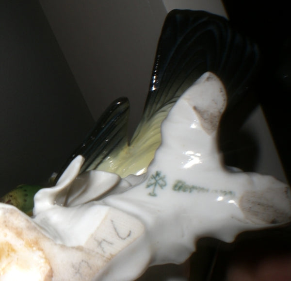 Pair of Yellow Porcelain Orioles Bird Figurines by Karl Ens