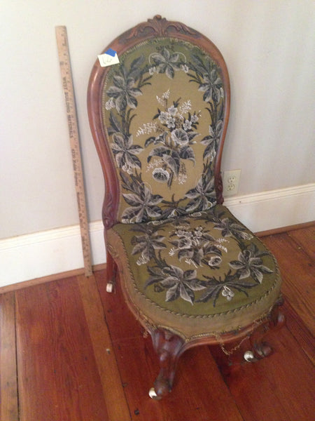 Slipper Nursing Chair